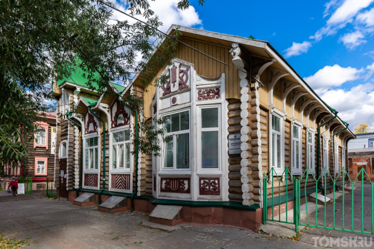 WoodTomsk: история одного дома. Дом охотника