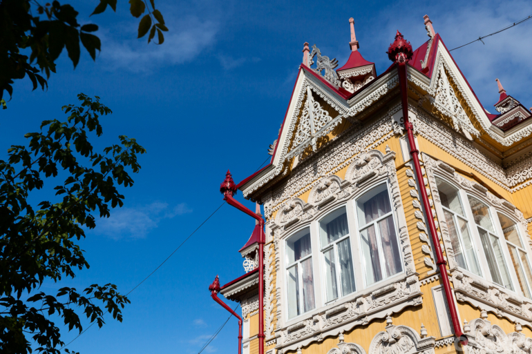 WoodTomsk: история одного дома. Дом с жар-птицами