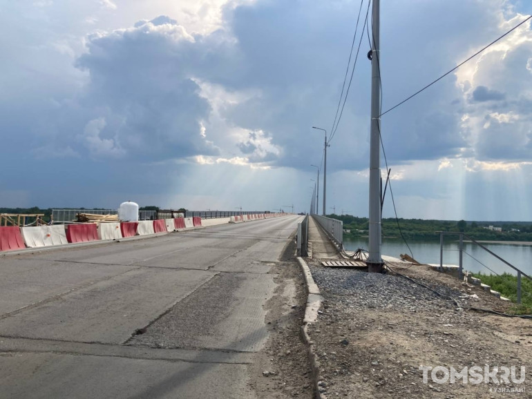 Коммунальный мост в Томске перекрыли из-за сообщения о минировании