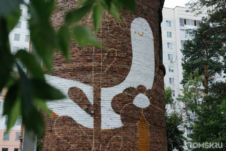 «Башня Цветов»: в Томске продолжается работа фестиваля «Выход в город»