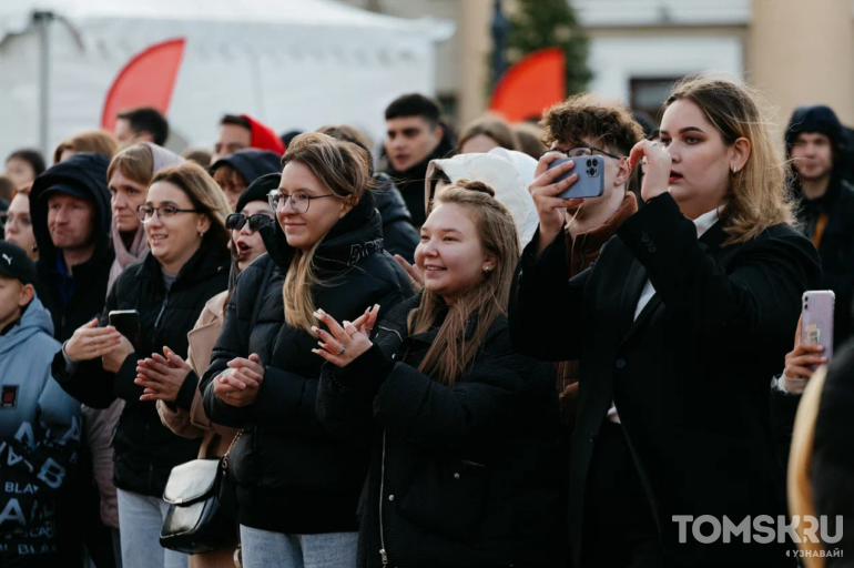 «Встреча друзей». СибГМУ отметил 135-летие концертом в центре Томска