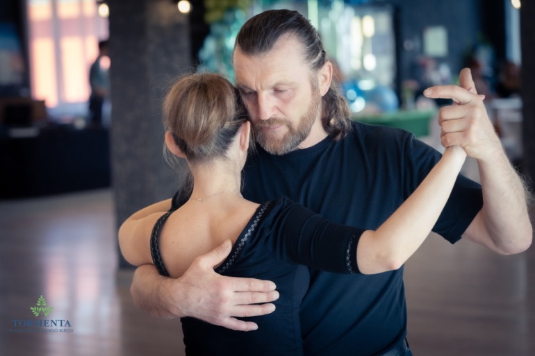 Бизнес как танго: томский ремесленник Андрей Макаров о том, зачем предпринимателю танцевать  