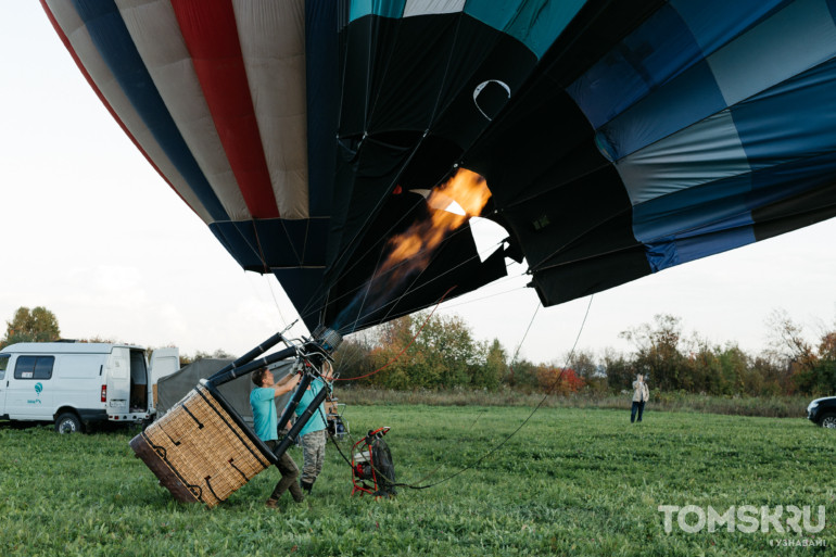 Летят воздушные шары: в Томске прошли тестовые запуски аэростатов фестиваля «ВВЕРХ»