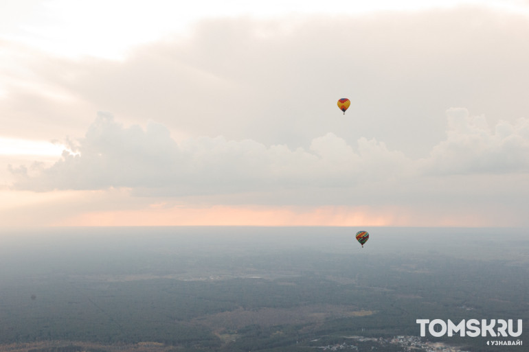 Летят воздушные шары: в Томске прошли тестовые запуски аэростатов фестиваля «ВВЕРХ»