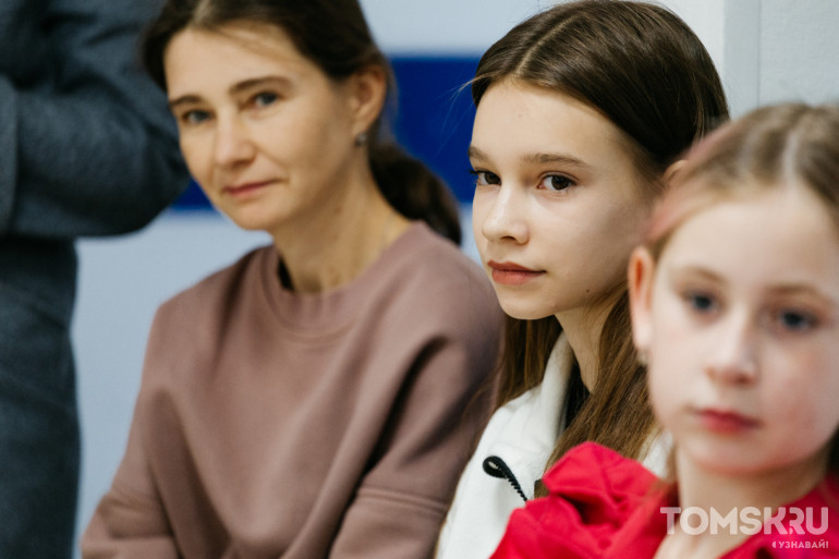 Творить из бумаги, а платить — онлайн: Томскэнергосбыт наградил победителей конкурса поделок