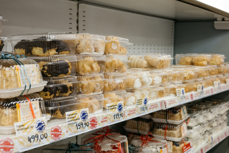 Торт по домашнему рецепту: сеть супермаркетов раскрывает секреты тортов и пирожных собственного производства