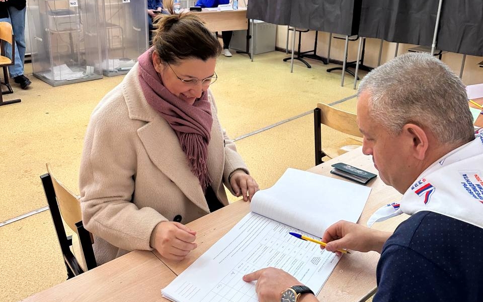 Заместители губернатора Томской области голосуют на президентских выборах