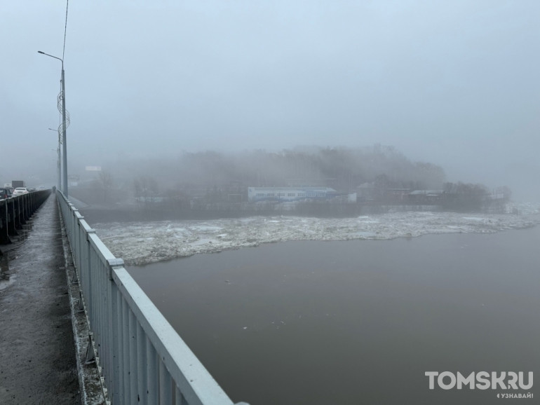 Земляная дамба в Томске размыта, дорогу на Сенную Курью смыло – фоторепортаж