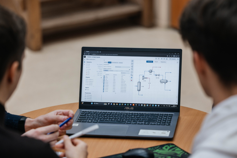 В ТПУ начнут готовить уникальных специалистов на стыке IT и химтехнологий для нефтегазовой отрасли