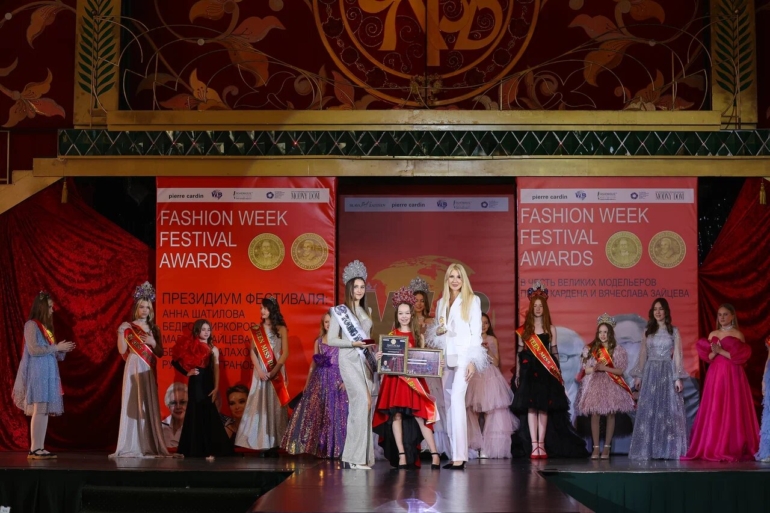 Ученицы томской модельной школы MAK KIDS выиграли шесть гран-при на конкурсе Russian Beauty-2024