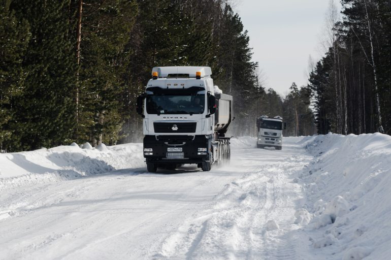 «Газпромнефть-Восток» успешно доставил по зимним дорогам почти 50 тысяч тонн грузов  