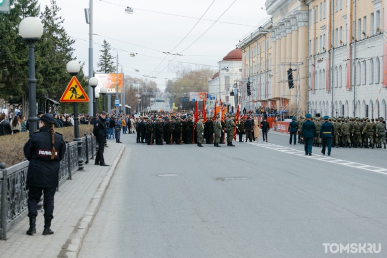 В Томске прошла генеральная репетиция парада Победы. Фоторепортаж Tomsk.ru