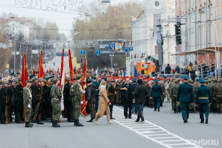 В Томске прошла генеральная репетиция парада Победы. Фоторепортаж Tomsk.ru