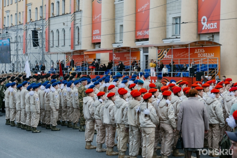 В Томске прошла генеральная репетиция парада Победы. Фоторепортаж Tomsk.ru