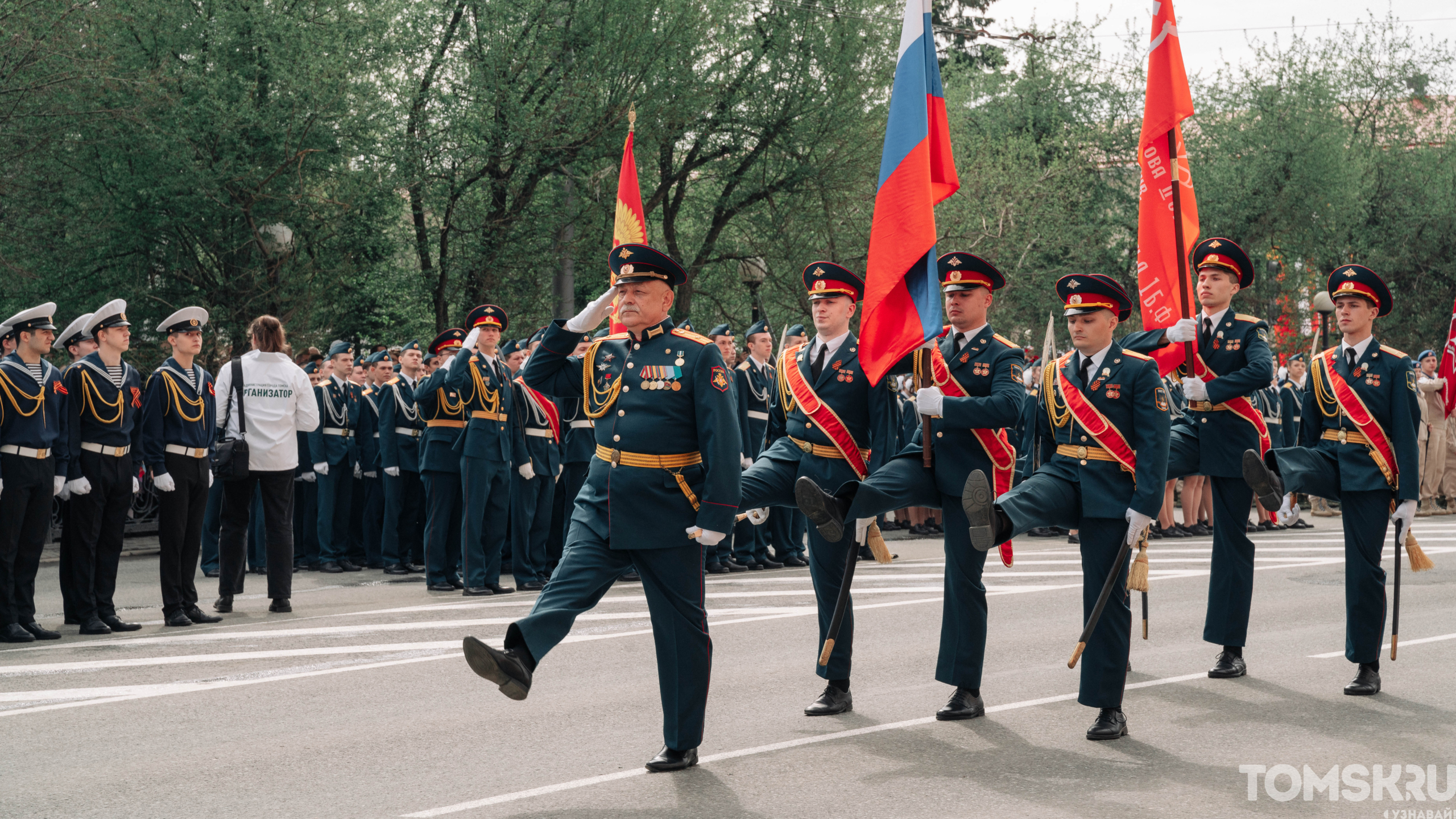 Техника, ветераны и Бессмертный полк: как прошел Парад Победы в Томске