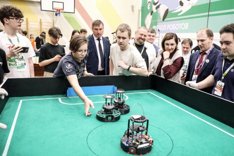 «Ростелеком»: роботы в прямом эфире