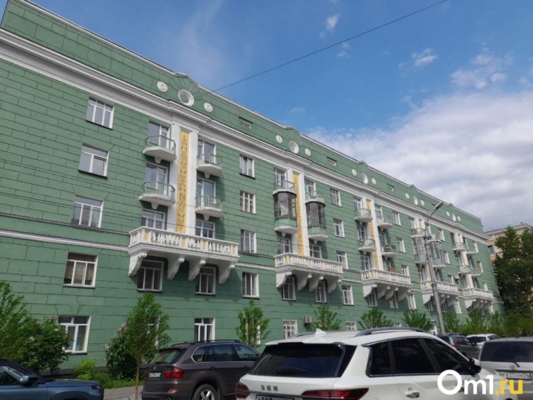 Деревянные кружева против сталинского величия