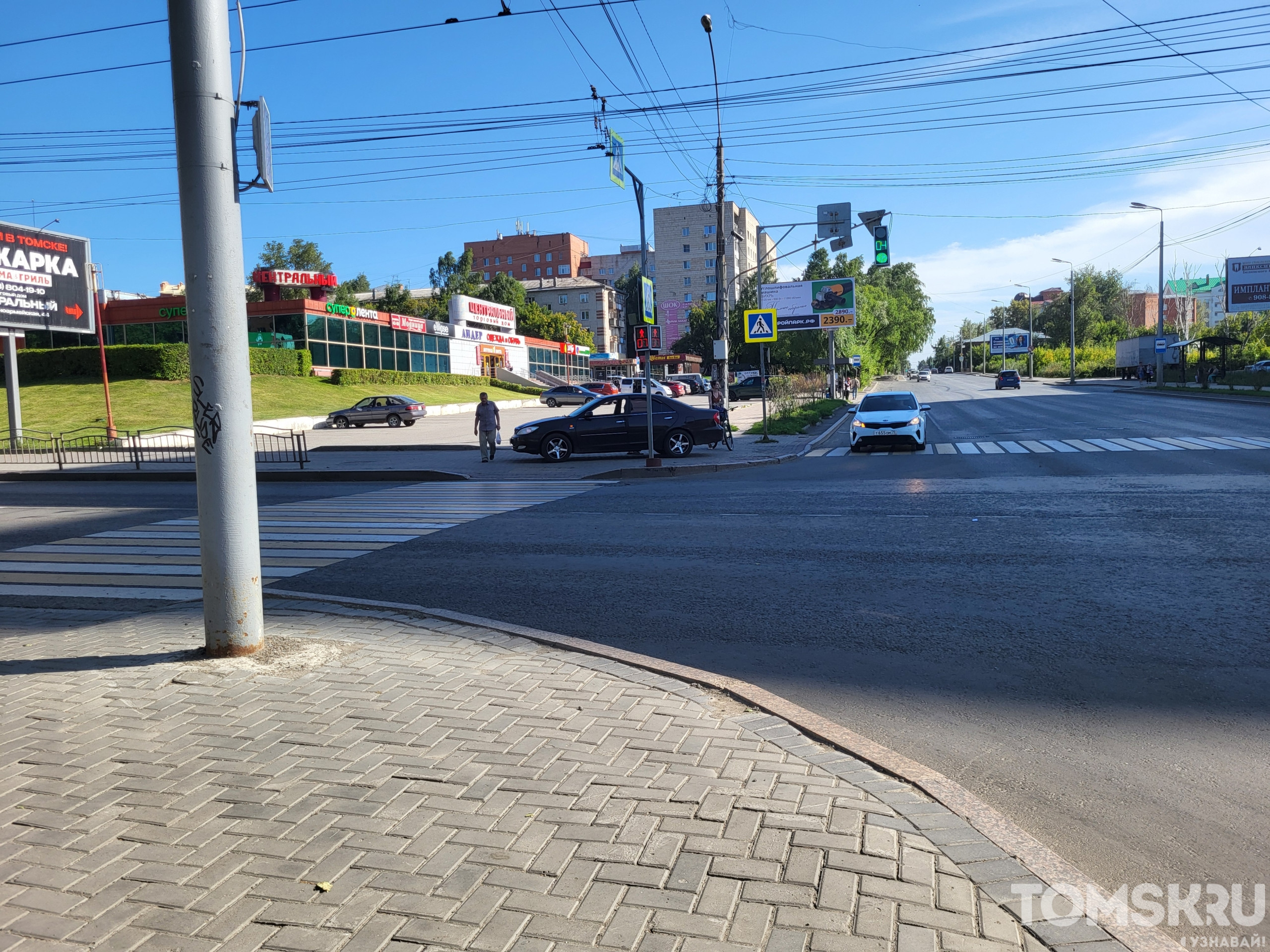Мастера томской парковки: тротуары, тротуары и еще раз тротуары
