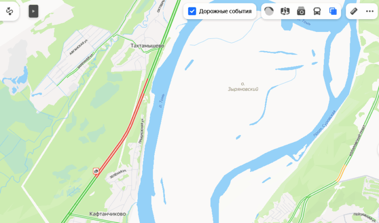 ДТП с грузовиком в районе Тахтамышево парализовало движение на трассе к Томску