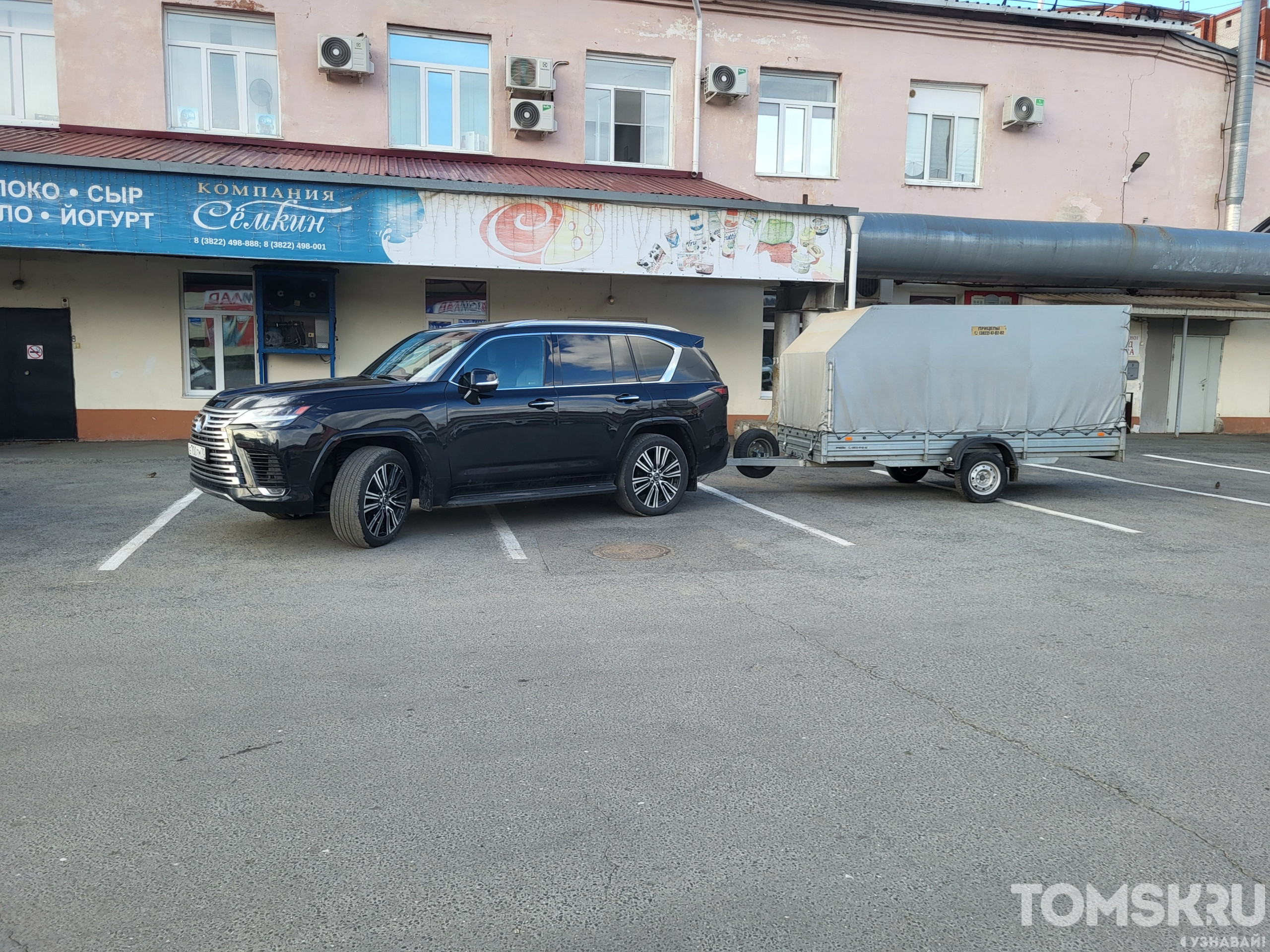 Мастера томской парковки: проблема размеров или незнание геометрии