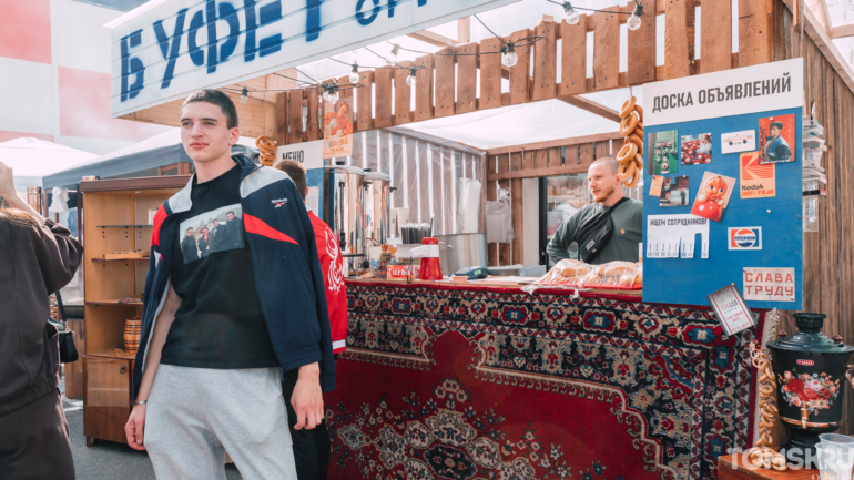 Фоторепортаж: рекордная шаурма и гастро-битвы собрали тысячи томичей на «ЕСТЬ ФЕСТ»