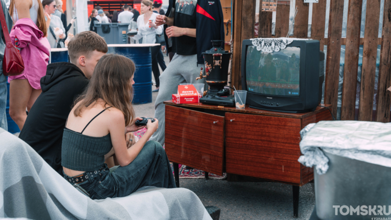 Фоторепортаж: рекордная шаурма и гастро-битвы собрали тысячи томичей на «ЕСТЬ ФЕСТ»