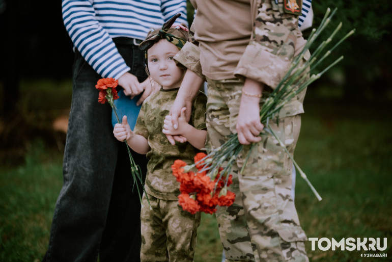 Фоторепортаж: в Томске прошел автопробег ко Дню ВДВ
