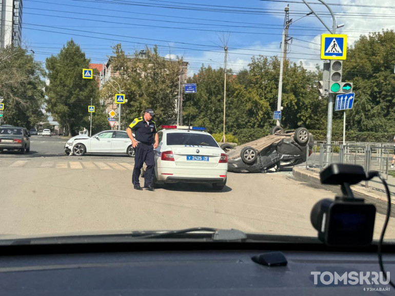 В ДТП на улице Дальне-Ключевской пострадали два человека (обновлено)