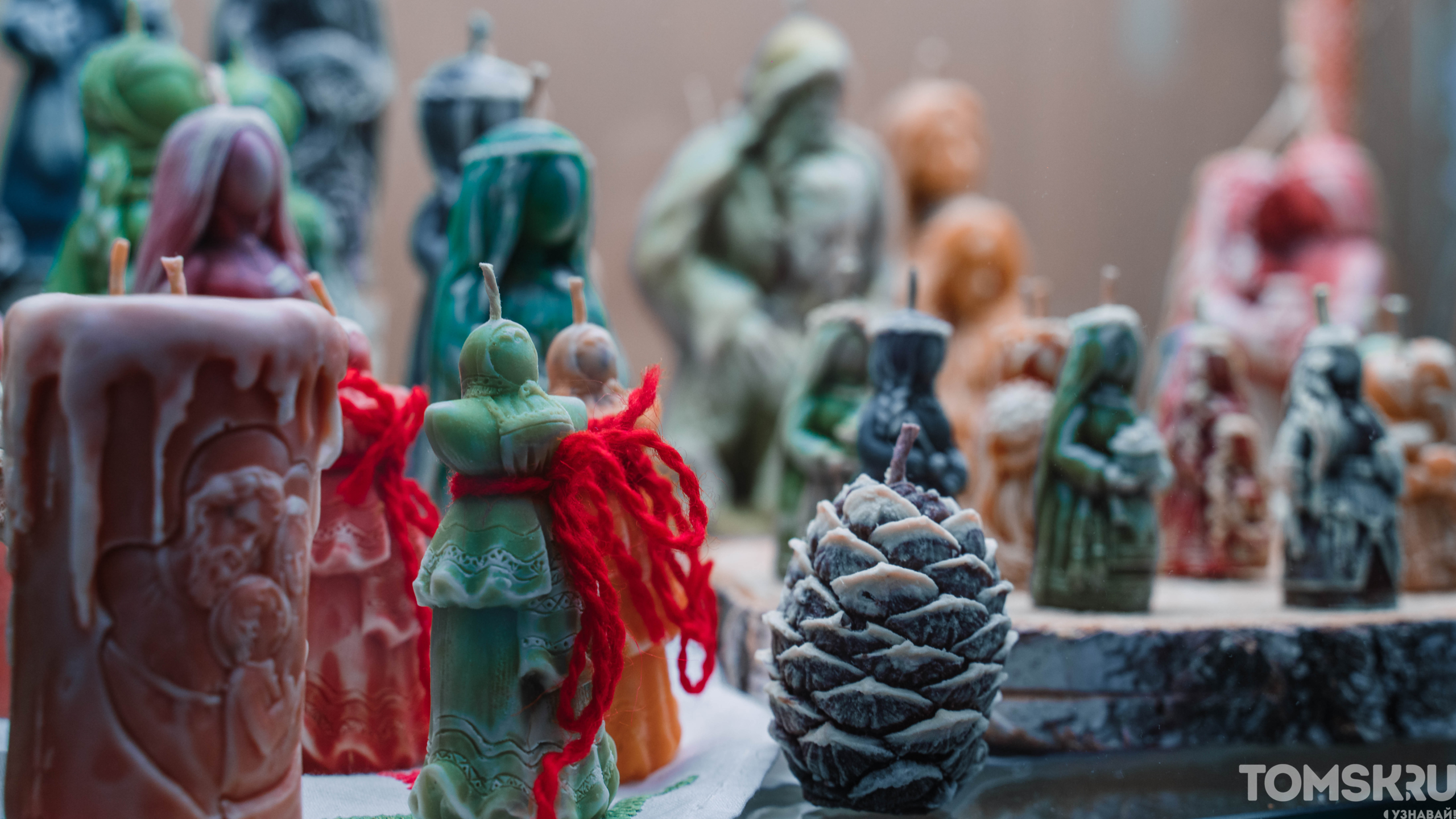 В томском Музее славянской мифологии открылась первая интерьерная выставка