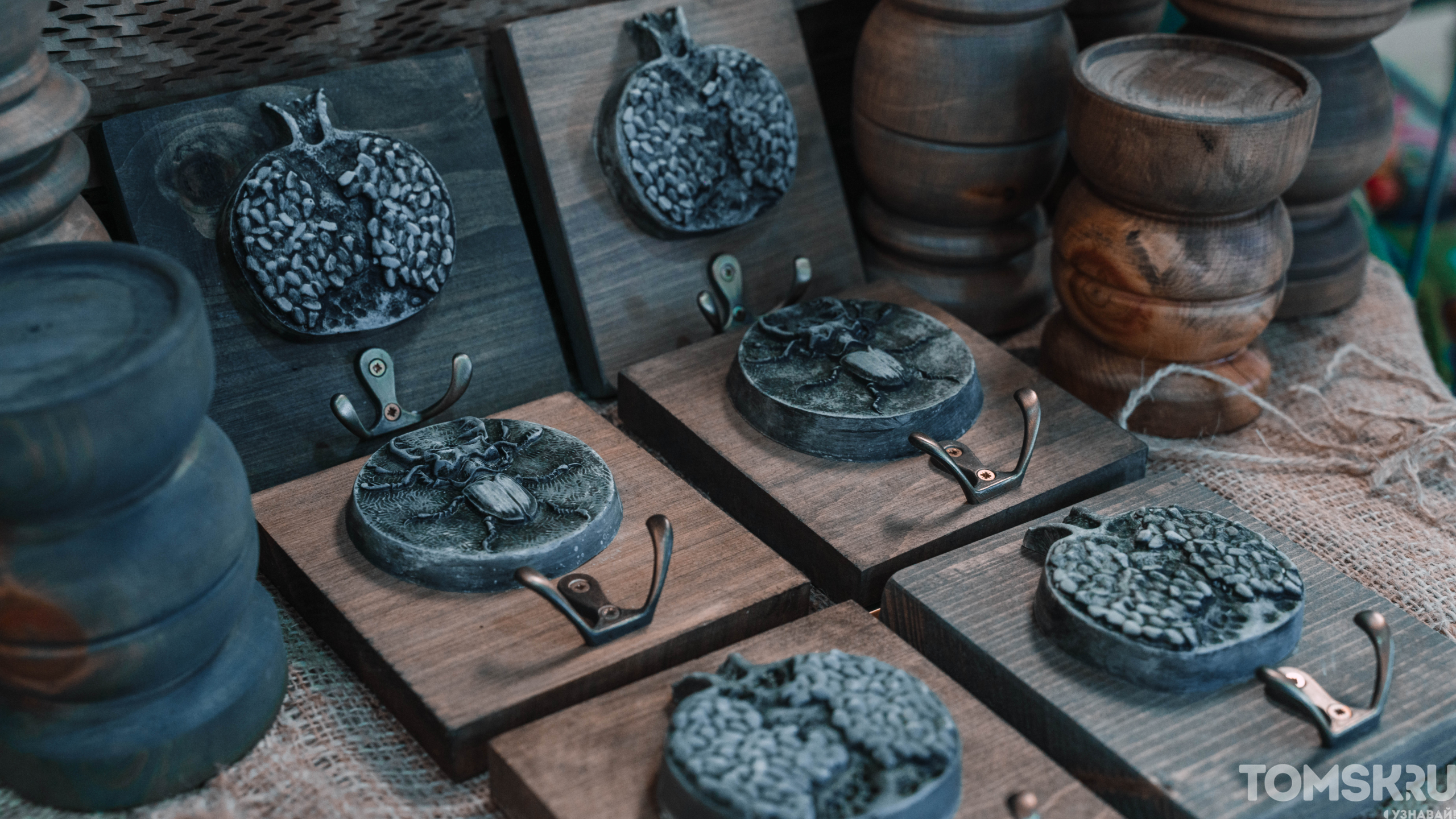 В томском Музее славянской мифологии открылась первая интерьерная выставка