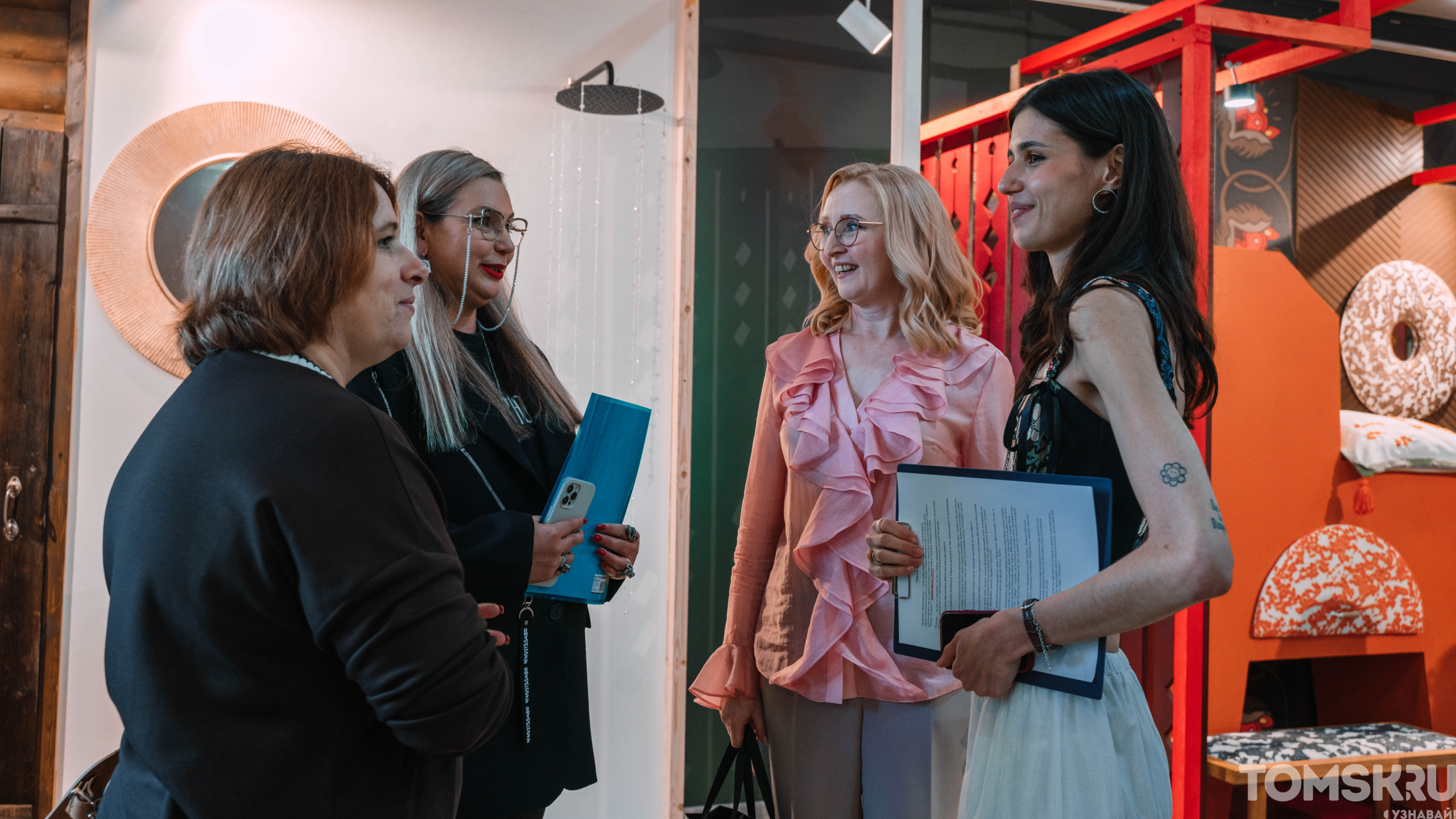 В томском Музее славянской мифологии открылась первая интерьерная выставка