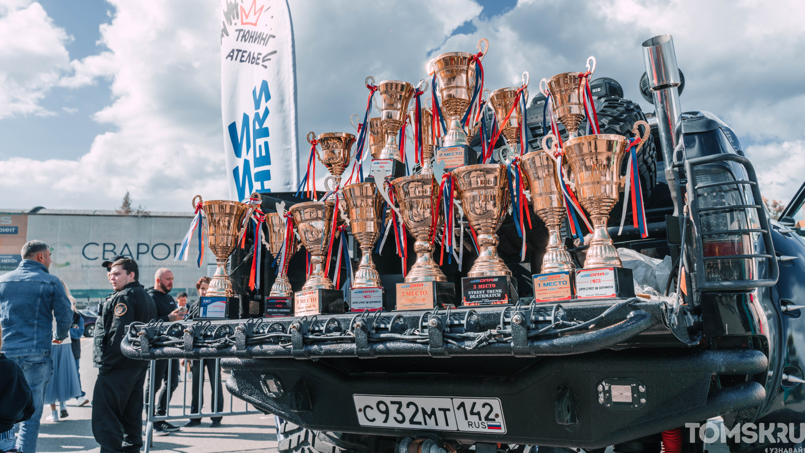 Множество авто и конкурс мастеров: в Томске прошел первый «ТомичФест»