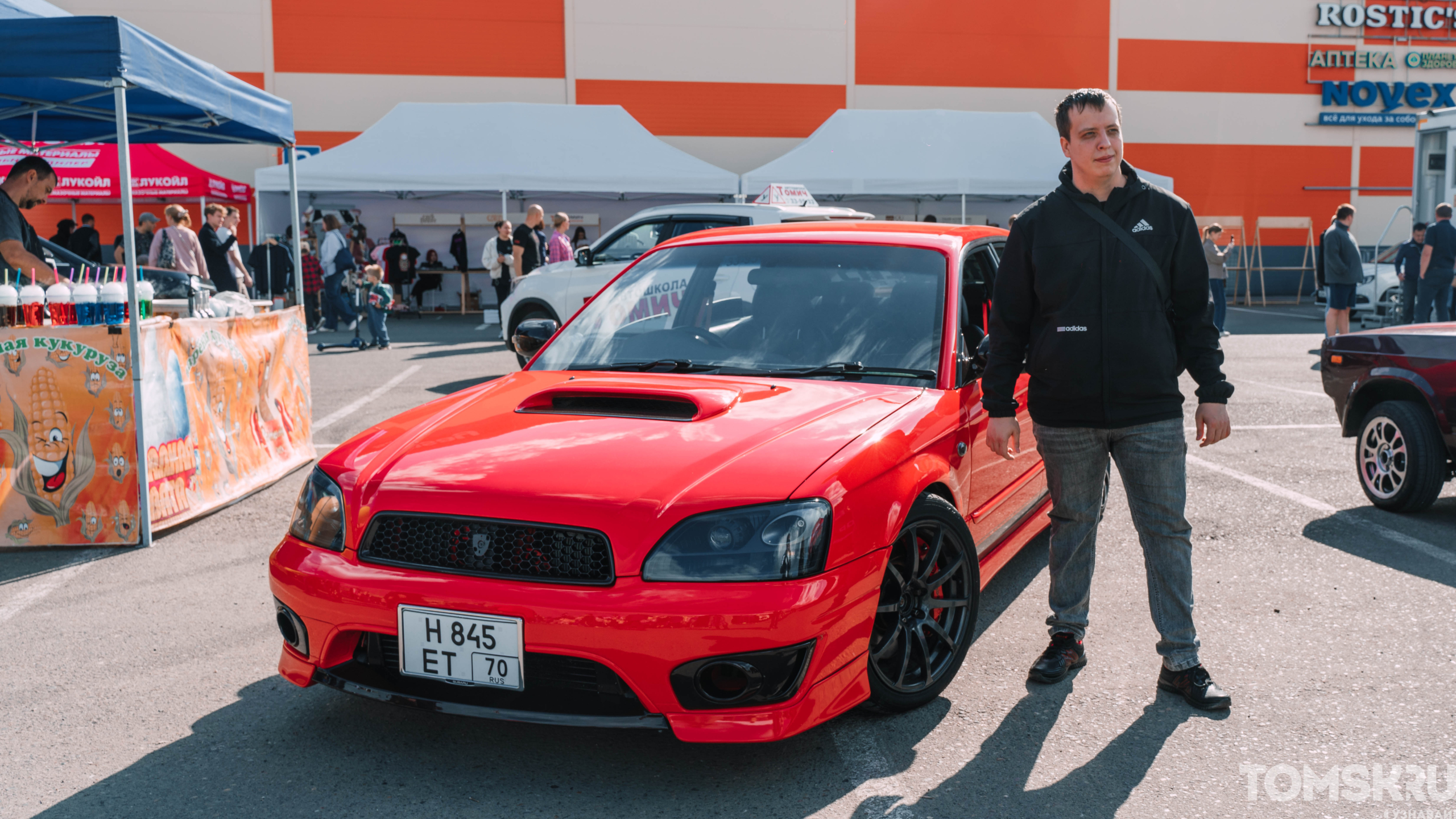 Множество авто и конкурс мастеров: в Томске прошел первый «ТомичФест»