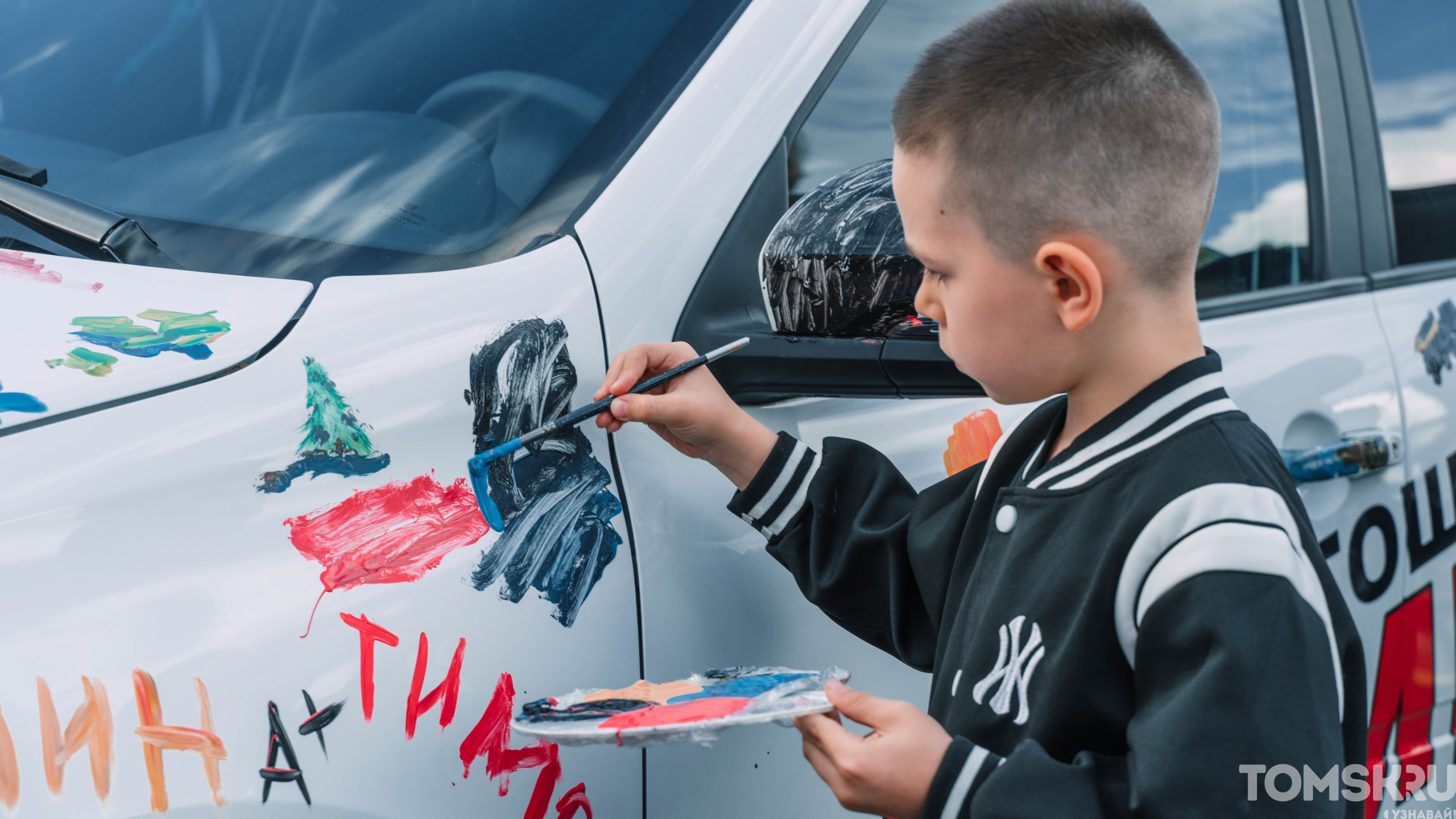 Множество авто и конкурс мастеров: в Томске прошел первый «ТомичФест»