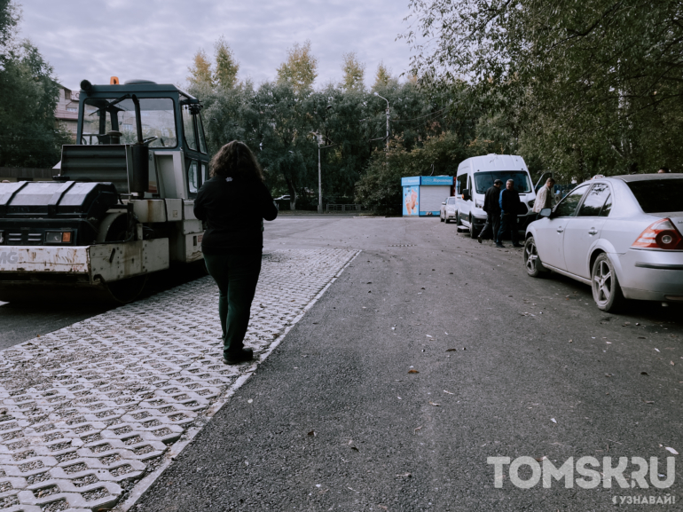 В Томске убрали «вечную» свалку на Вокзальной, а вместо нее разбили сквер