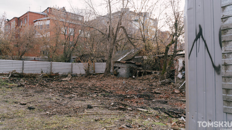 В Томске восстанавливают сгоревшую деревянную усадьбу на Гоголя, 50-50/1