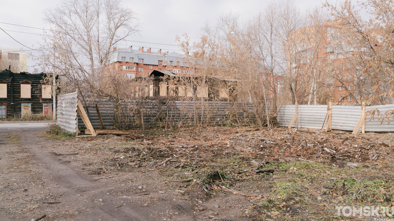 В Томске восстанавливают сгоревшую деревянную усадьбу на Гоголя, 50-50/1