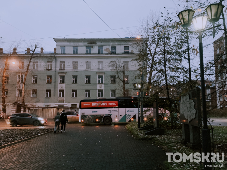 В Томске реставрируют общежитие ТПУ в стиле советского неоклассицизма