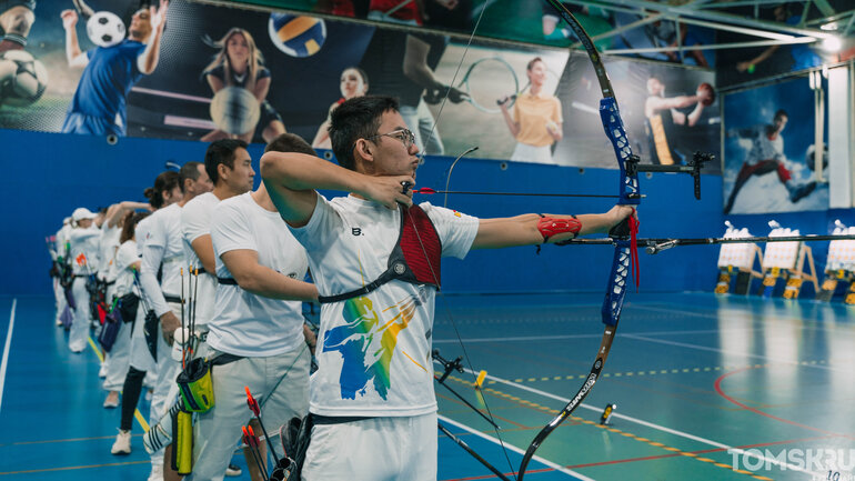 Красиво и эстетично: как прошел турнир по стрельбе из лука в Томске