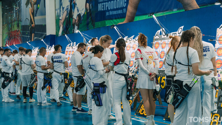 Красиво и эстетично: как прошел турнир по стрельбе из лука в Томске