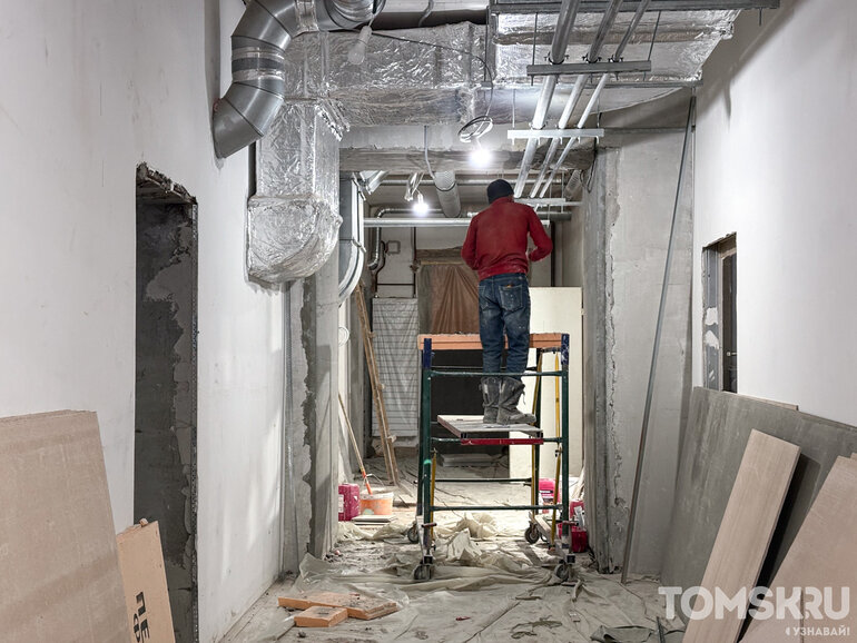 В Томске закончили ремонт фасада Дома молодежи на Розочке