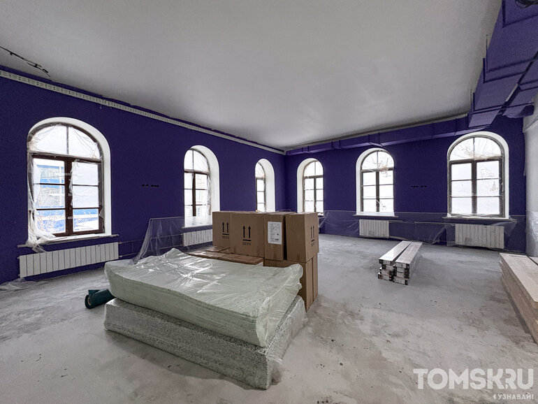 В Томске закончили ремонт фасада Дома молодежи на Розочке