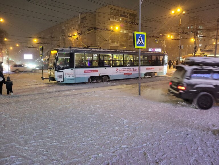 «Я хочу есть»: Томск встал в 11-бальных пробках