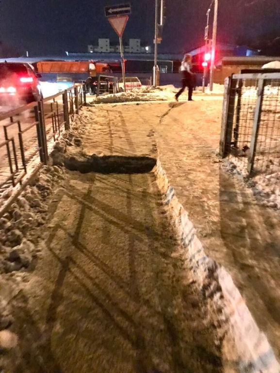 Томичи предлагают посыпать тротуары кофейным жмыхом — после жалоб на гололед