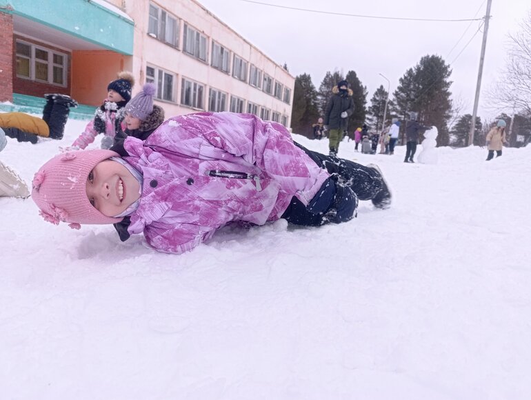 В Томской области открылась запись на зимний отдых для детей