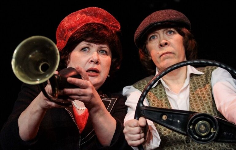 Моноспектакль Усова или танцы в «Версии»: театральная афиша Томска