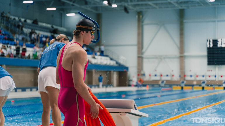 «Снежные ласты» в Томске: показываем, как проходит турнир по плаванию