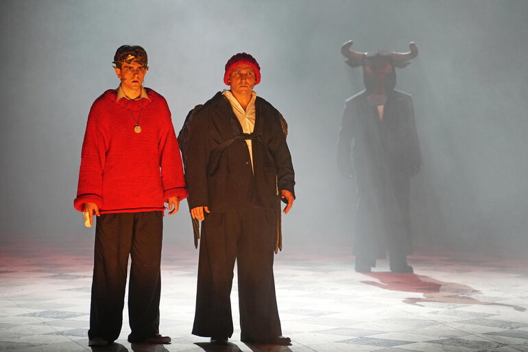 Новые спектакли, отмена супермурала и концерт в Ватикане: культурные итоги года от Tomsk.ru