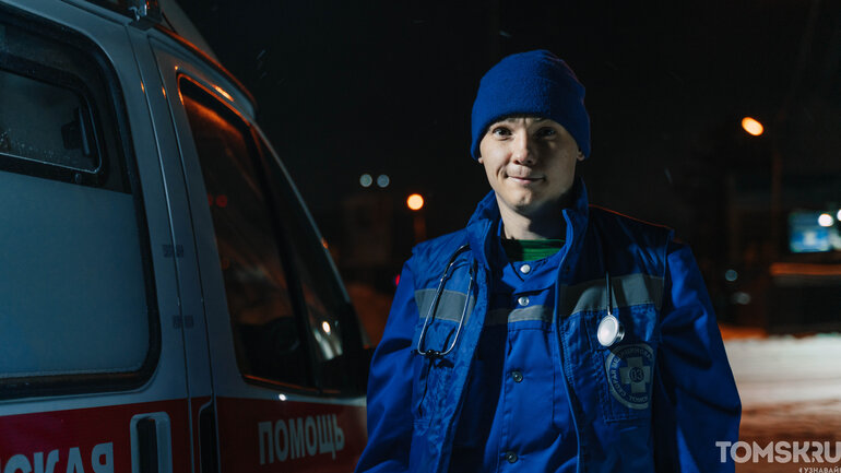 Кто скоро помог, тот дважды помог: томский журналист на себе испытал, каково работать на «скорой помощи»