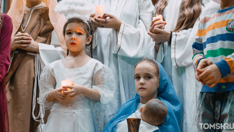 Как празднуют рождество томские католики — фото